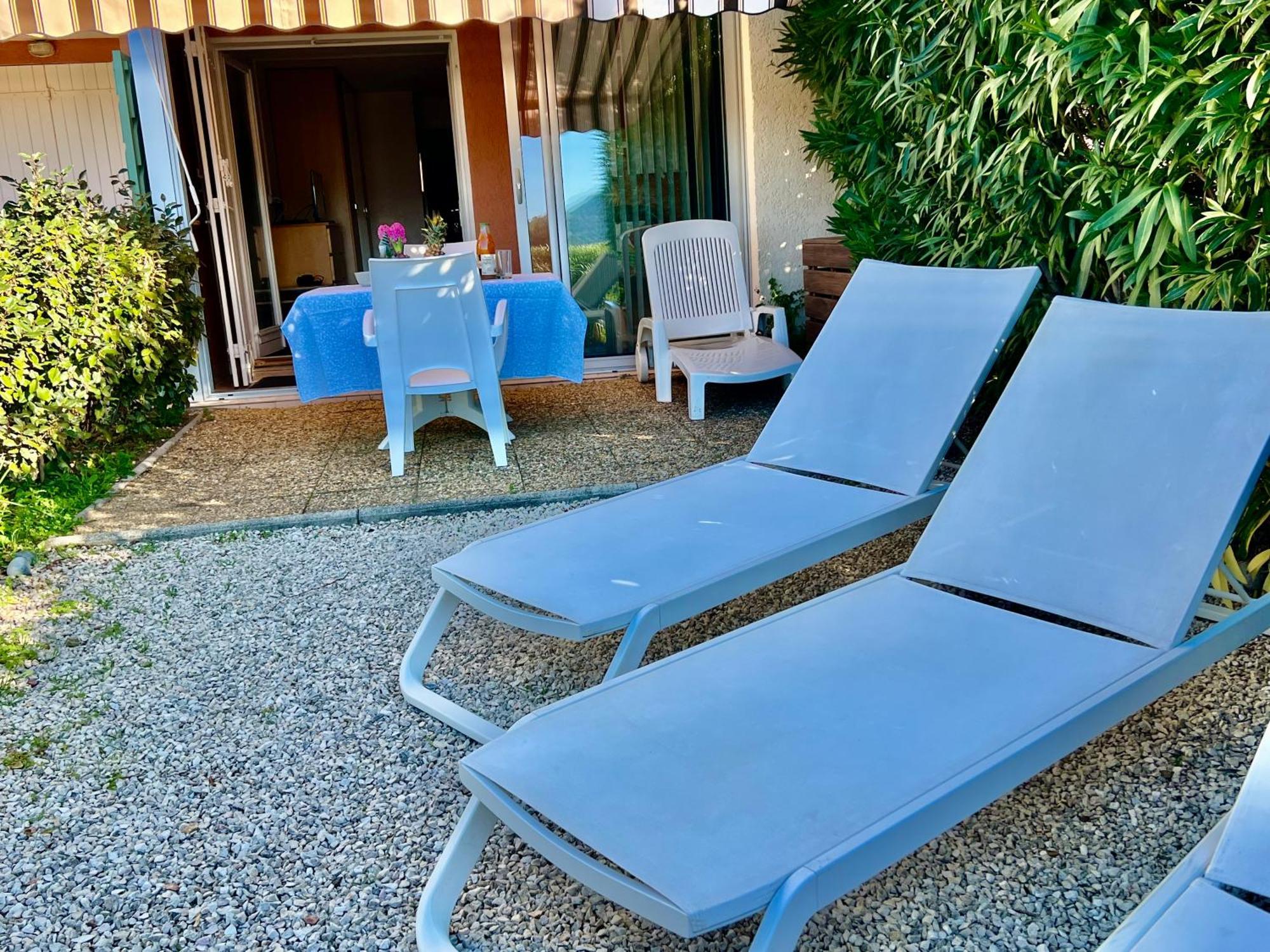 Studio Climatise Vue Mer A Proximite De La Plage Saint-Raphaël Eksteriør billede